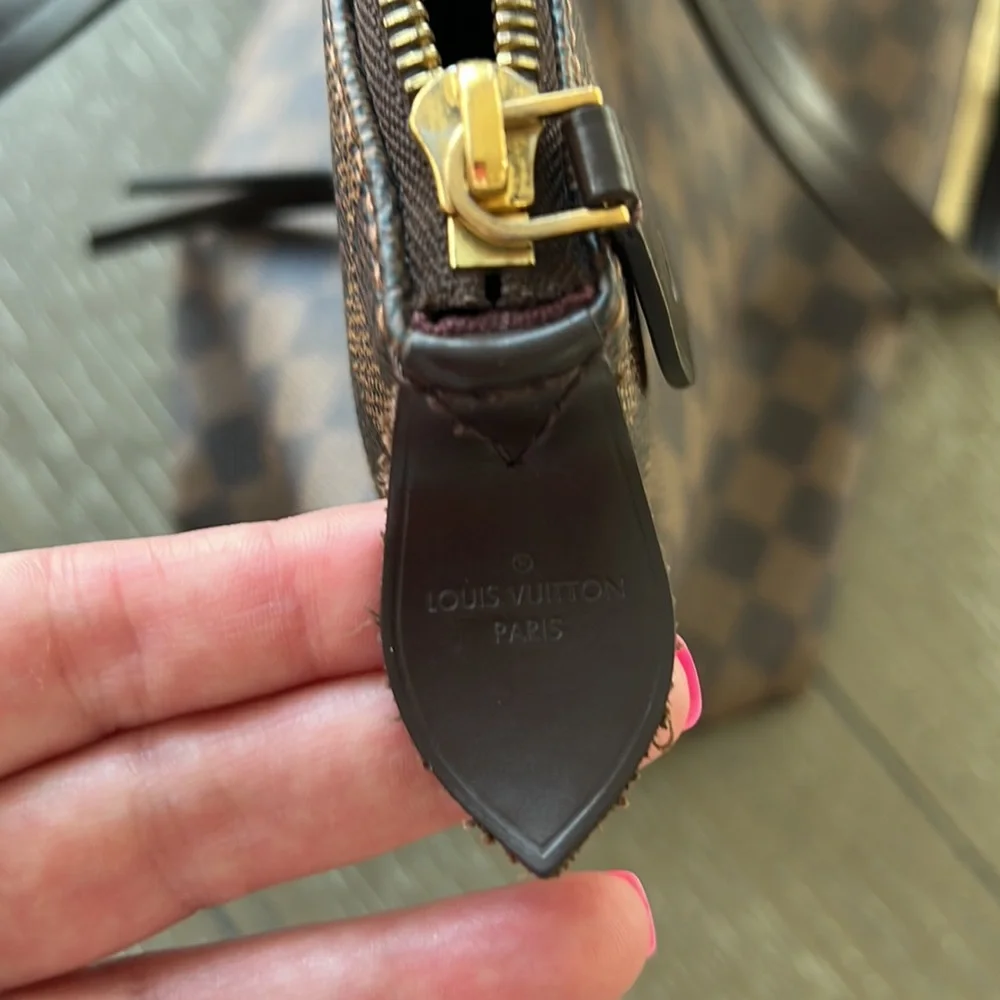 Louis Vuitton Damier Ebene Iena MM - Picture 7 of 17